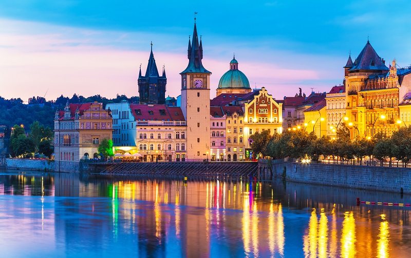 Scenic,Summer,Evening,View,Of,The,Old,Town,Ancient,Architecture