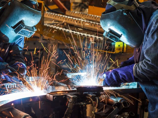 Welding with sparks