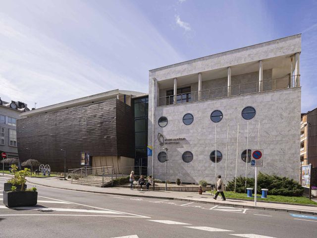 Museo-maritimo-Luanco-fachada_DMG6900FHD