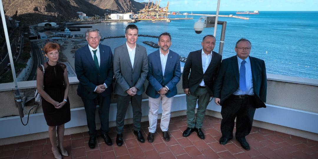 Visita-del-ministro-de-Industria-al-puerto-de-Santa-Cruz-de-Tenerife-1080x628-1