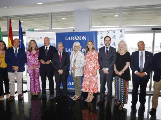 ponentes-han-debatido-retos-oportunidades-economia-azul-andalucia-atlantica-desayuno-informativo-razon-cluster-maritimo_98