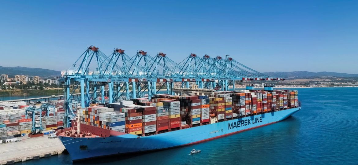 megaship-magebly-maersk