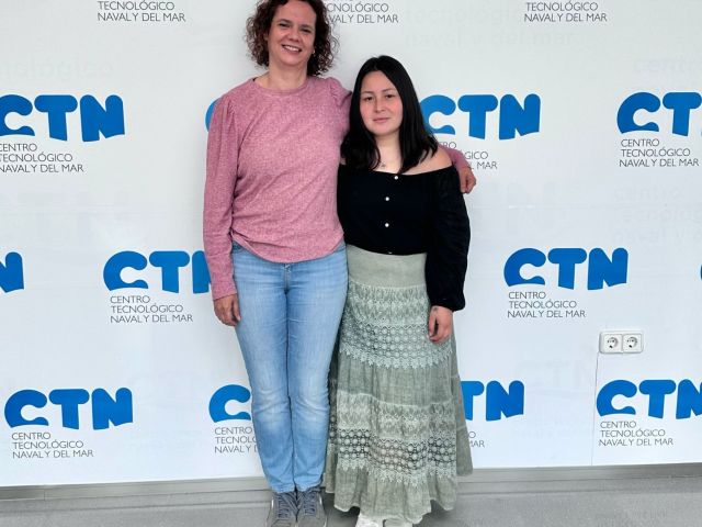 Carmen Garrido y Kelly Coello