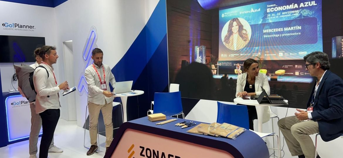 Stand de cerca-1