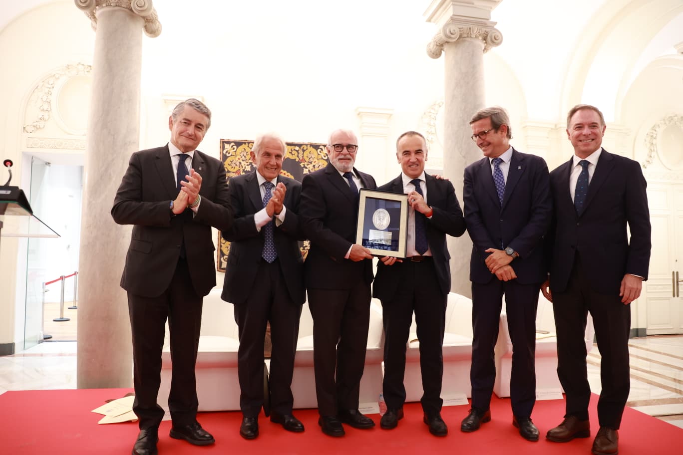FOTO CORPORATIVA 1