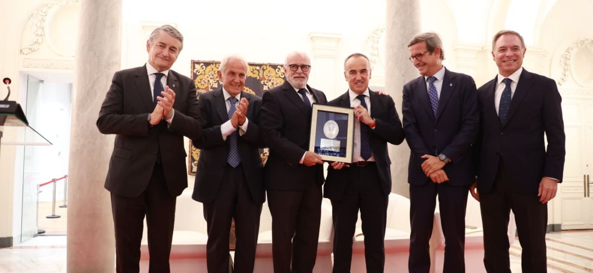 FOTO CORPORATIVA