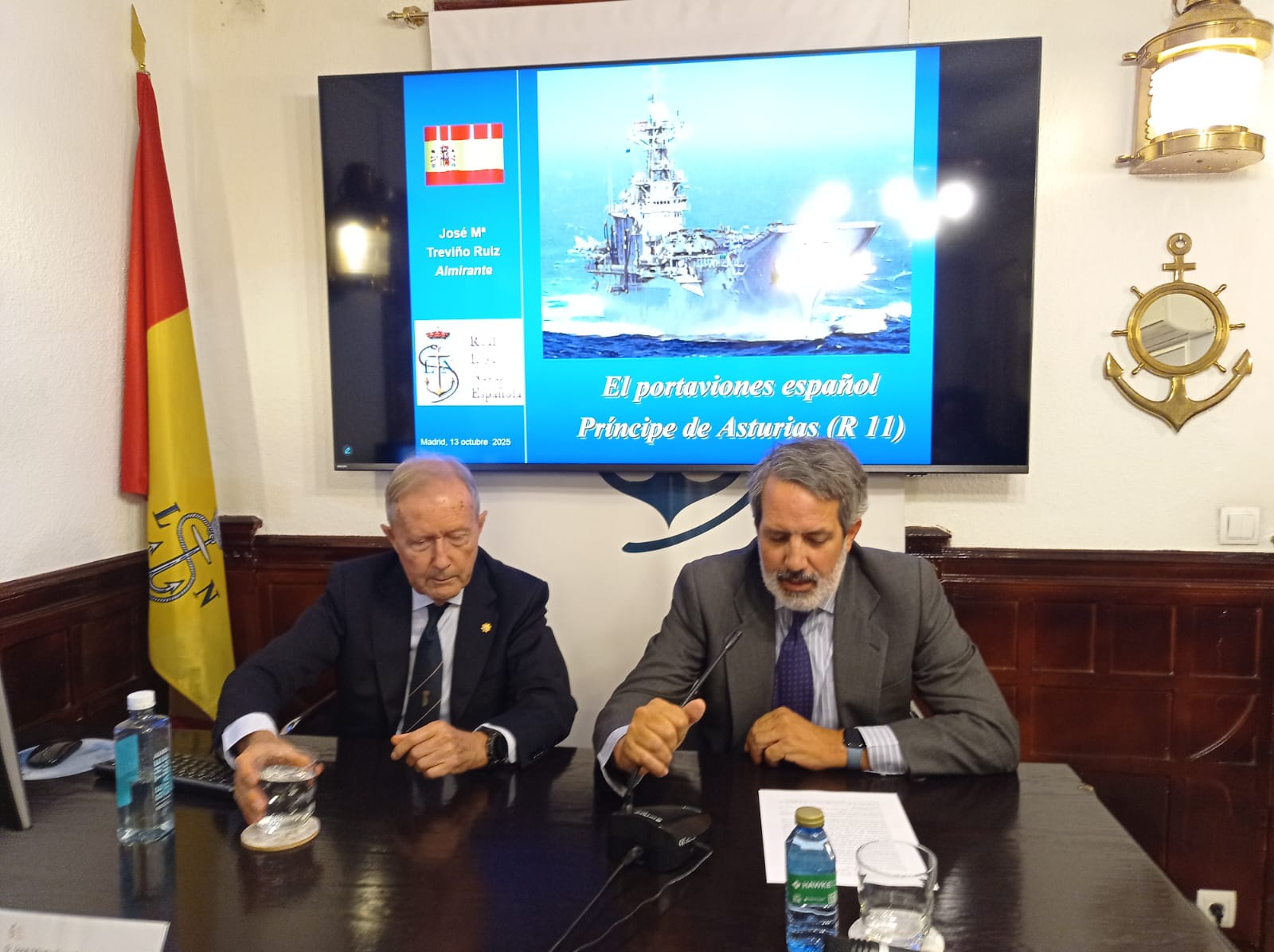 Grabación de la conferencia ciclo Buques Históricos de la Armada: “Portaaviones Príncipe de Asturias” 14 WhatsApp Image 2025 10 14 at 08.51.17