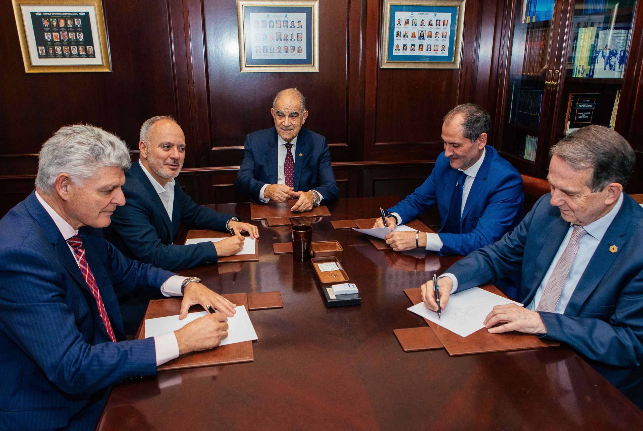 251104 Aine 1 scaled